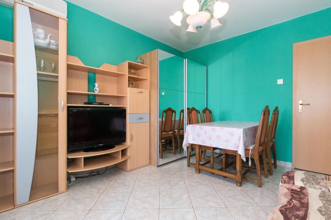 Vila Milano Apartman Kornić Kültér fotó