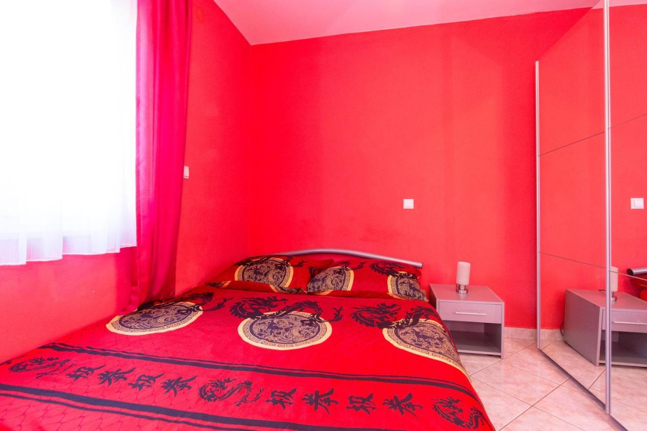 Vila Milano Apartman Kornić Kültér fotó